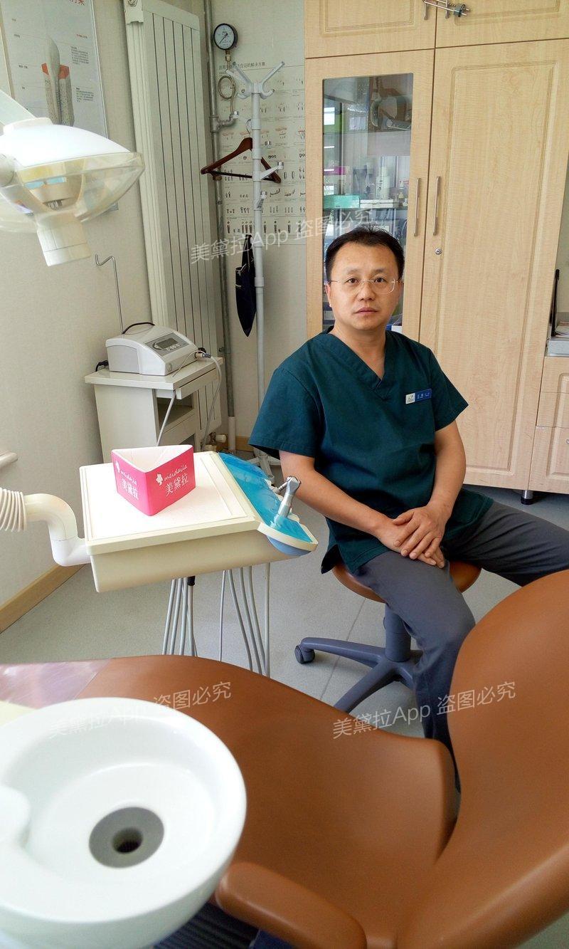 洗牙如洗澡,不能美白牙齿也不会松牙
